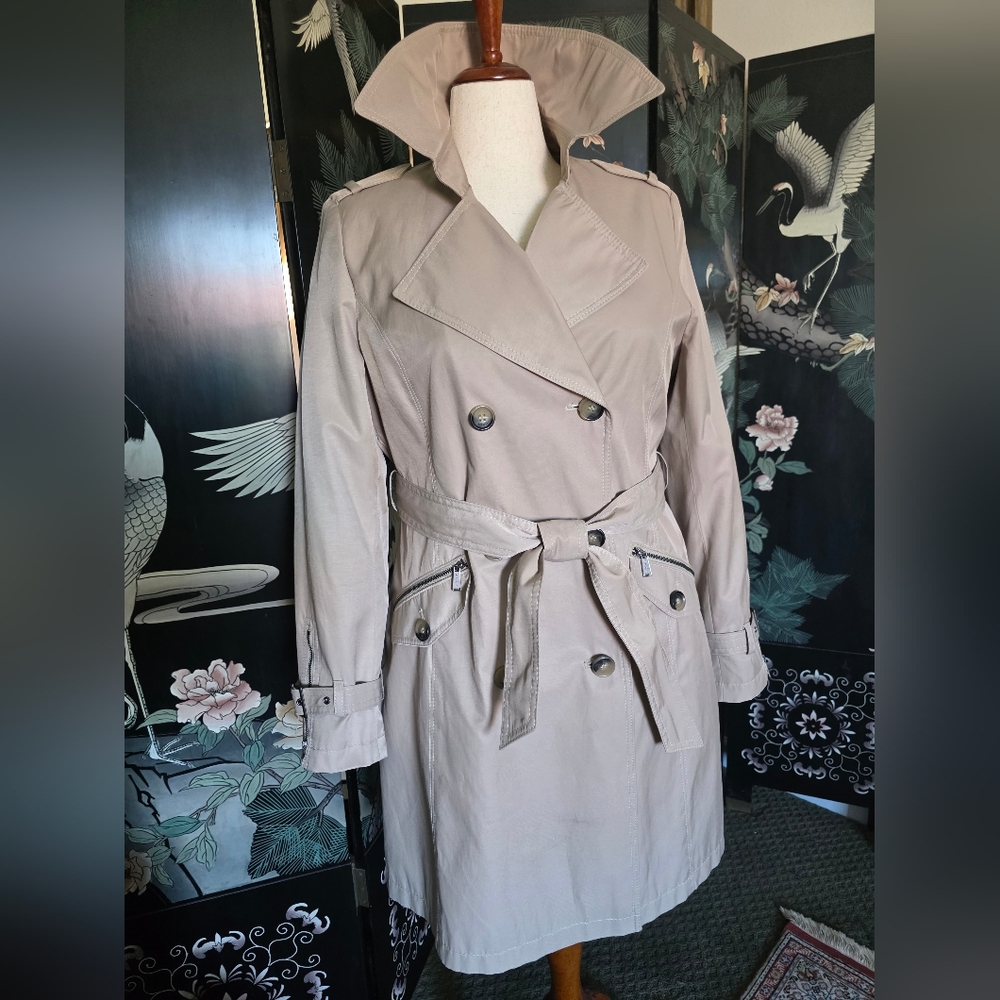 DKNY Classic Trench Coat